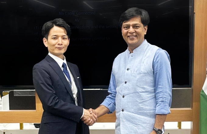 自治体事業の受託実績多数に加え、国内外の公的機関・企業との連携